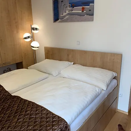 Arbelux - Wellness & Pool Access Apartment *