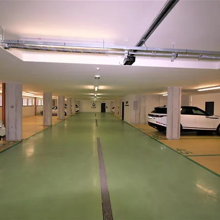 Arbelux - Wellness & Pool Access Apartment *