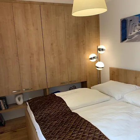 Arbelux - Wellness & Pool Access Apartment *